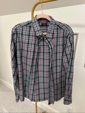 UNTUCKit Men's Green and Red Plaid Button-Down Shirt